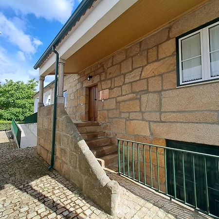 Casa D.Toninha - Casas de Campo - Turismo Espaço Rural Sernancelhe Exterior foto